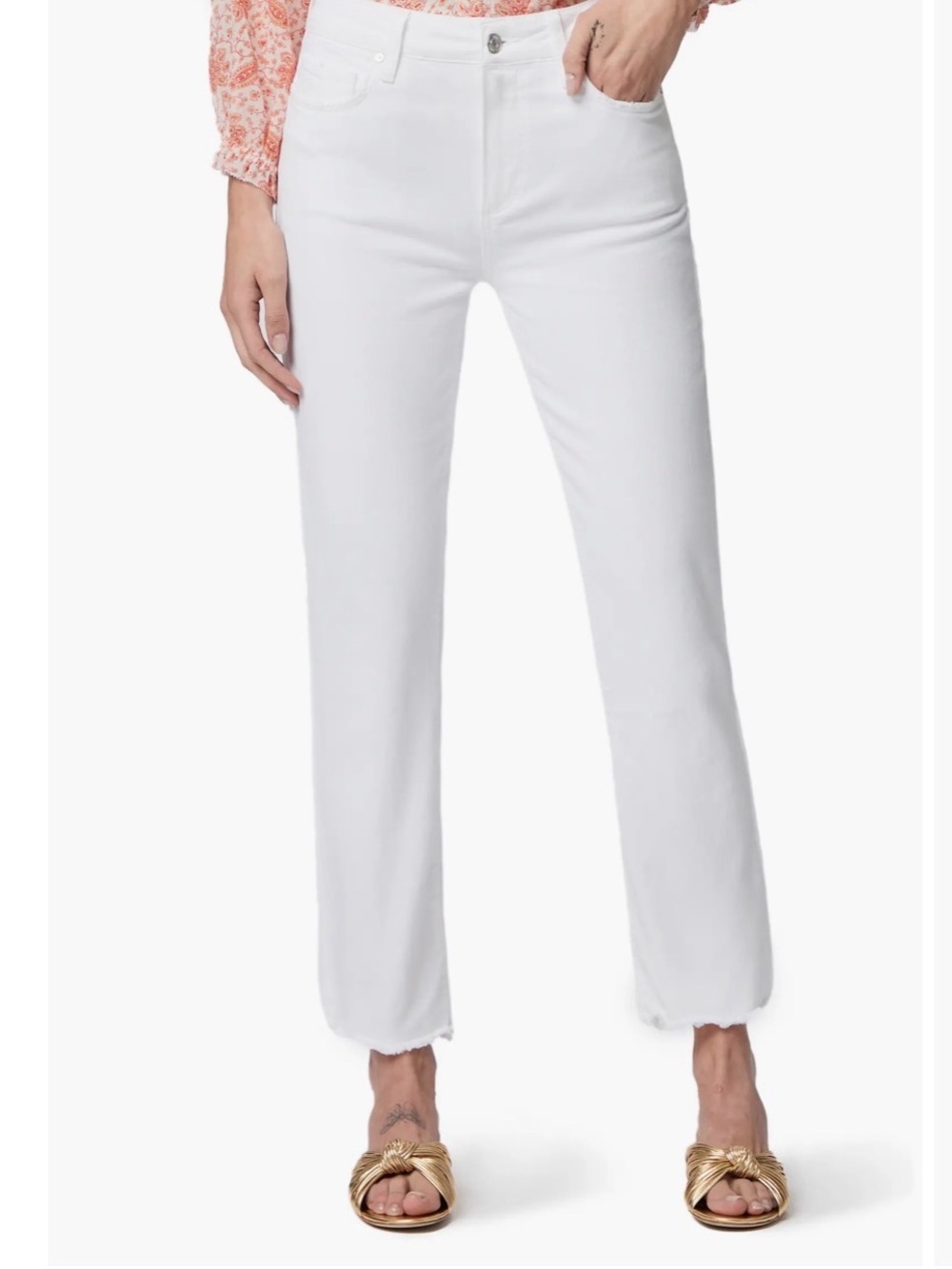 Paige Cindy Slim Fit Crop Jean in White. Size 24
